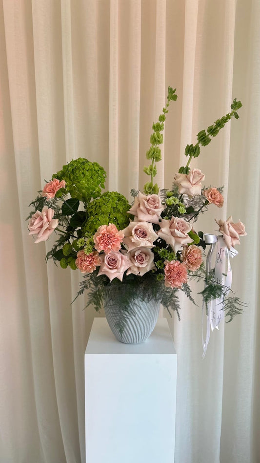 Blush vase