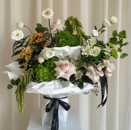 Olive bloom serenade